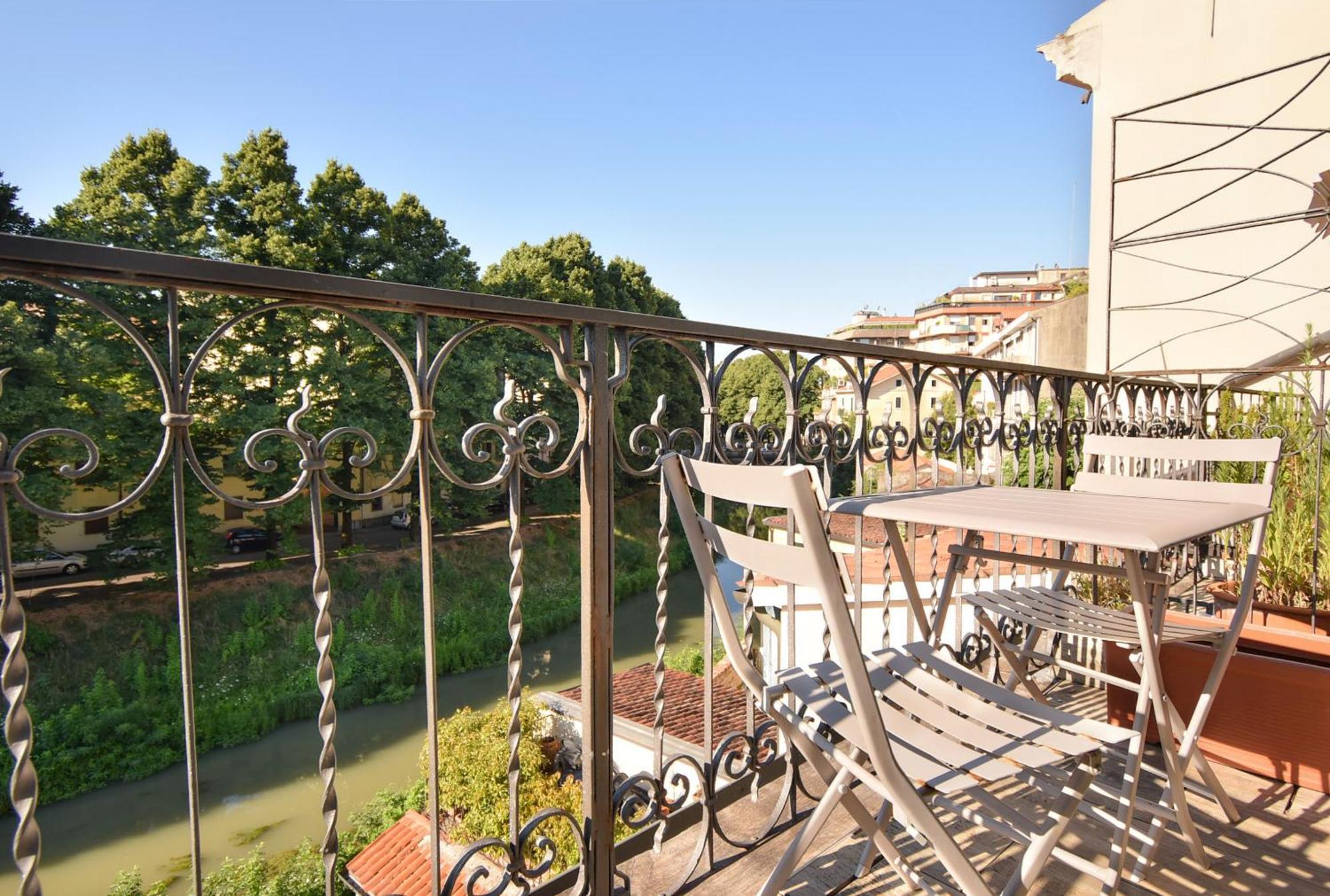 Welc-Om Savonarola Open Space Padova Luaran gambar